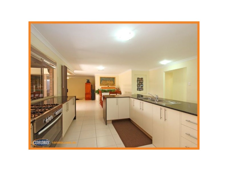2  Nadia Place, Morayfield QLD 4506