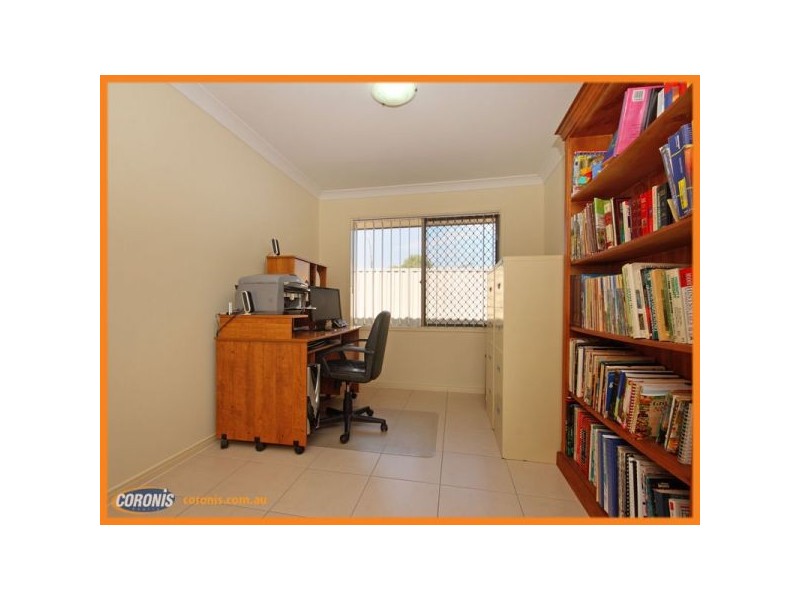 2  Nadia Place, Morayfield QLD 4506