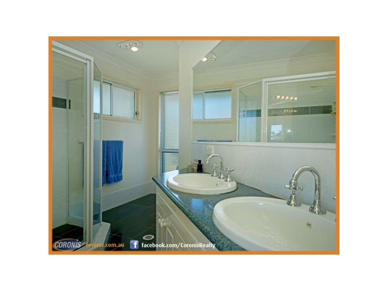 148 Monterey Keys Drive, Helensvale QLD 4212