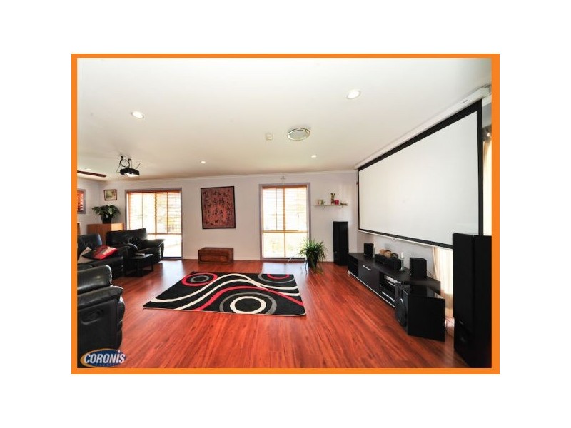 11 Cusack Parade, Wynnum QLD 4178