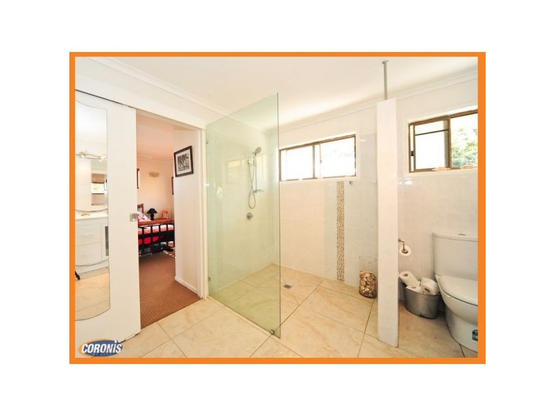 11 Cusack Parade, Wynnum QLD 4178