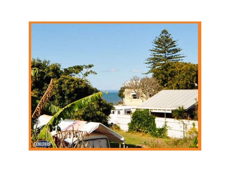 11 Cusack Parade, Wynnum QLD 4178