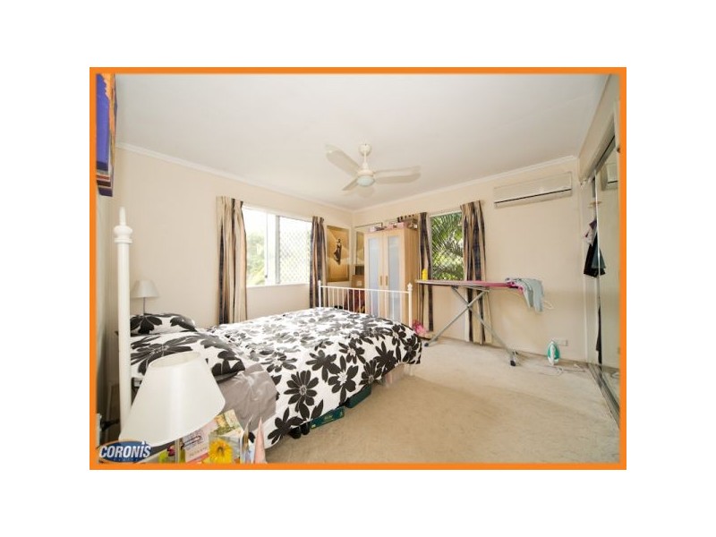 50 Bernays Road, Wynnum West QLD 4178