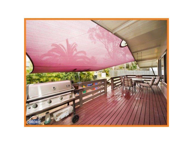 50 Bernays Road, Wynnum West QLD 4178