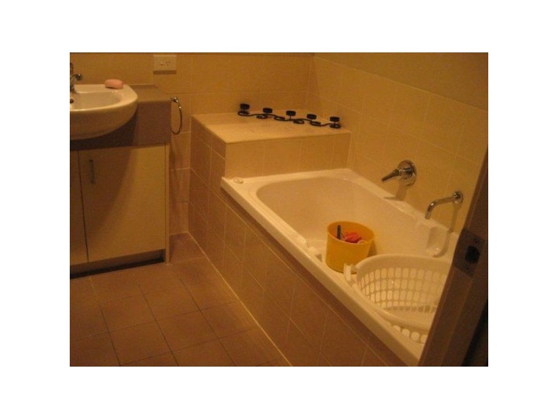 11/1 Anthony Street, Kingston QLD 4114