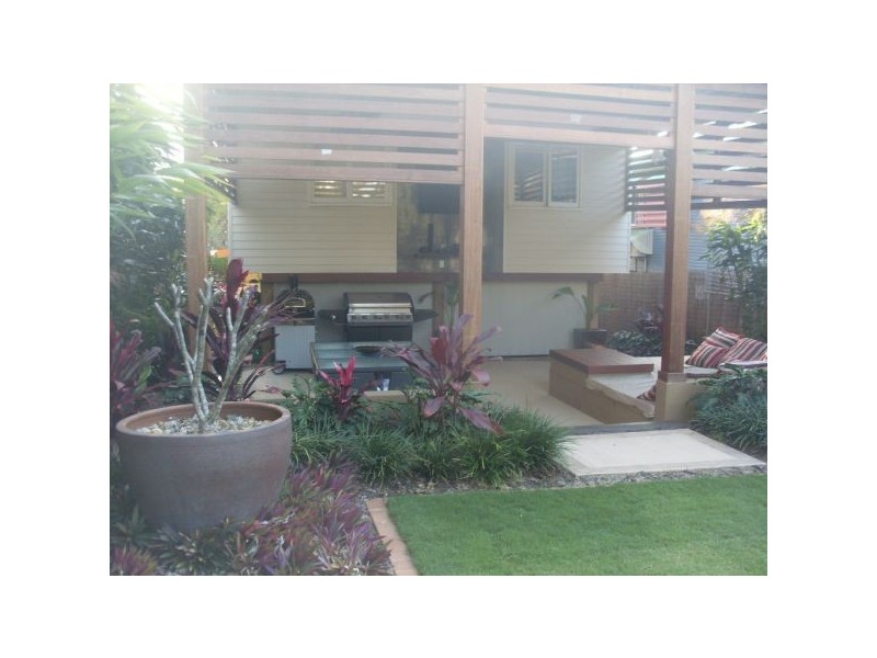 62 Donald Street, Woody Point QLD 4019