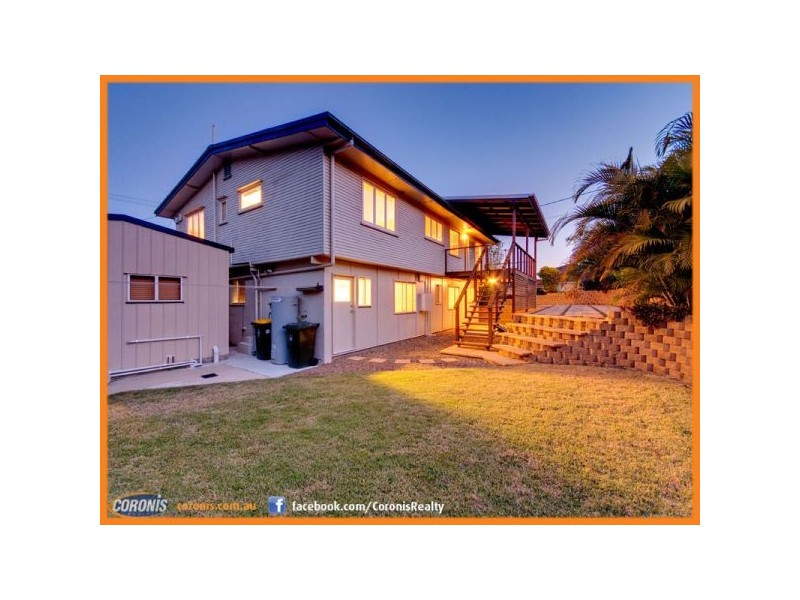 2 Winton Street, Stafford Heights QLD 4053