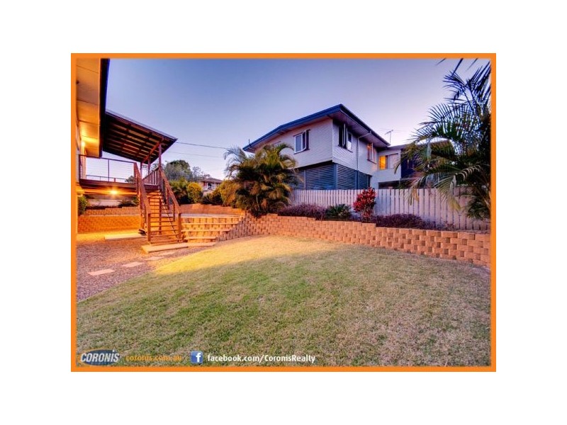 2 Winton Street, Stafford Heights QLD 4053
