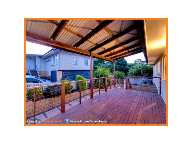 2 Winton Street, Stafford Heights QLD 4053