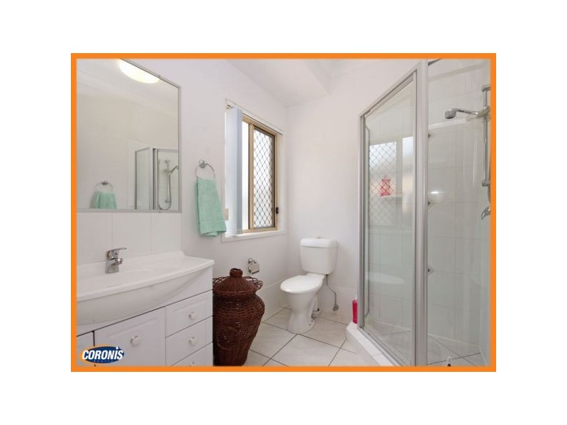 24 Tuckeroo Parade, North Lakes QLD 4509