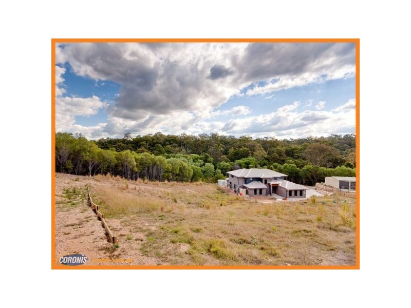 5 Hugh Place, Cashmere QLD 4500