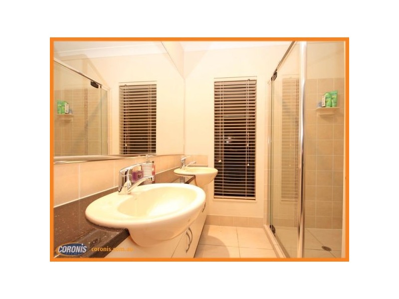 20  Hopkins Street, Petrie QLD 4502