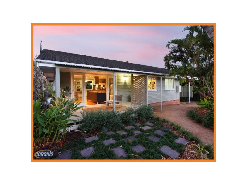8 Markway Street, Chermside West QLD 4032