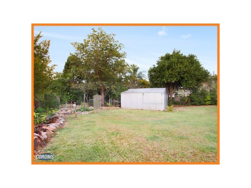 8 Markway Street, Chermside West QLD 4032