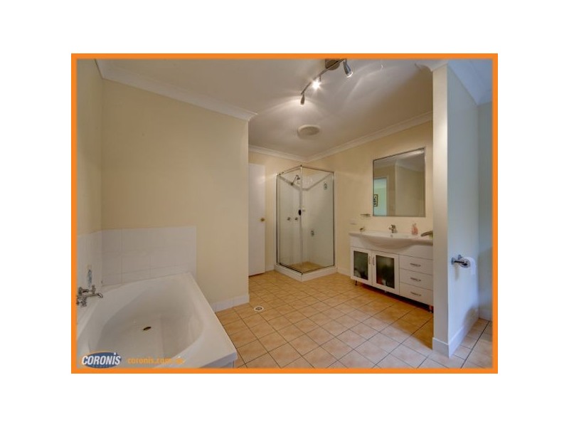 18 Balmoral Road, Draper QLD 4520