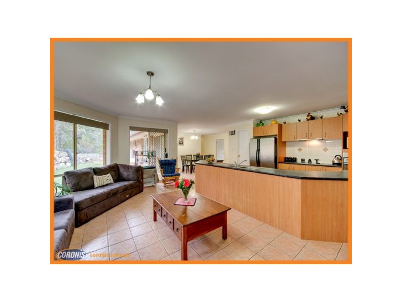 18 Balmoral Road, Draper QLD 4520