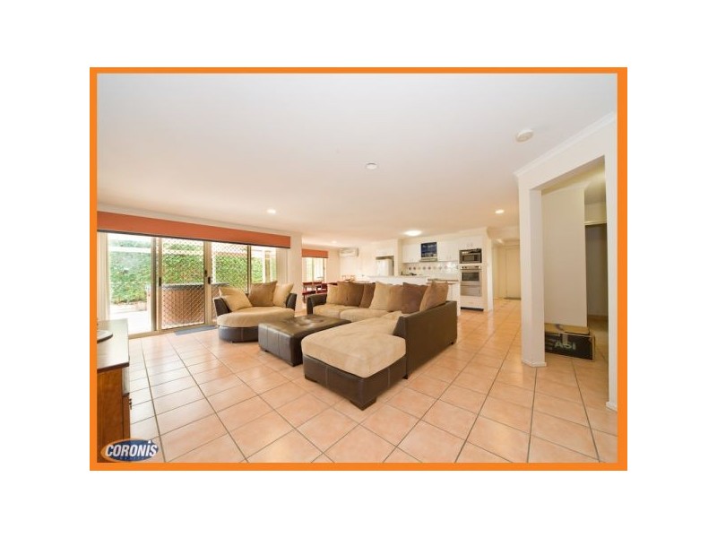 61 Underwood Street, Wakerley QLD 4154