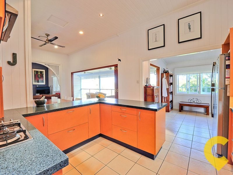 22 Lansdowne Street, Newmarket QLD 4051