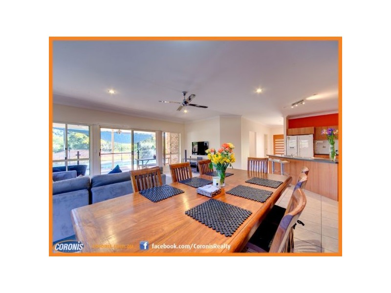 26 Greenford Street, Chapel Hill QLD 4069