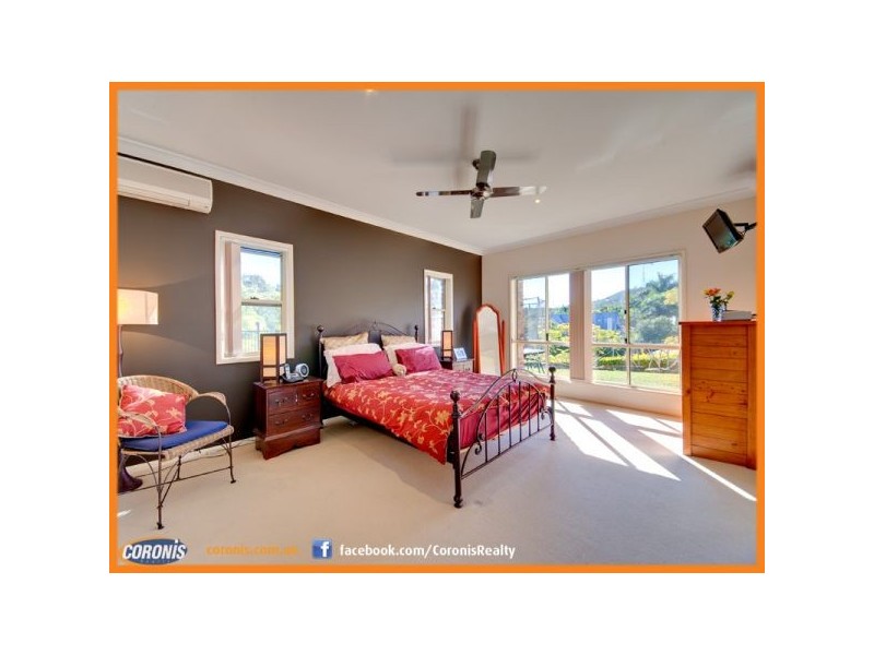 26 Greenford Street, Chapel Hill QLD 4069