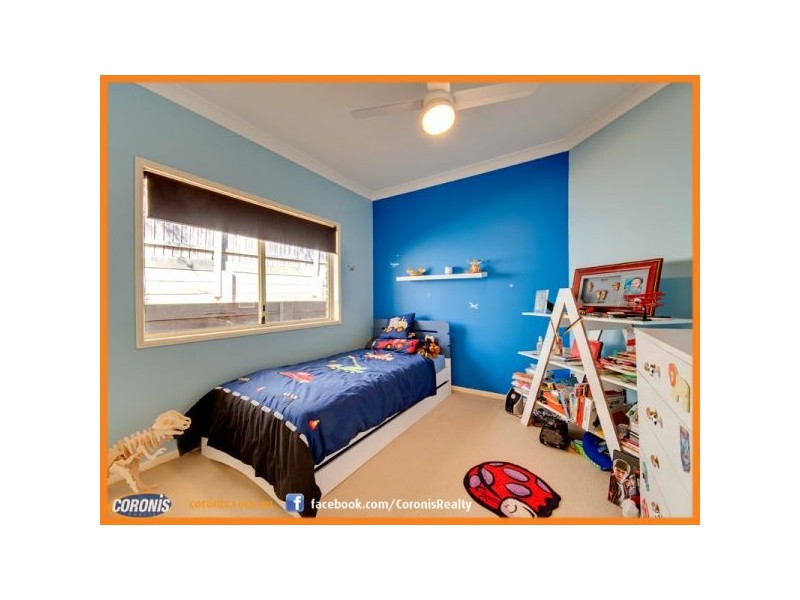 26 Greenford Street, Chapel Hill QLD 4069