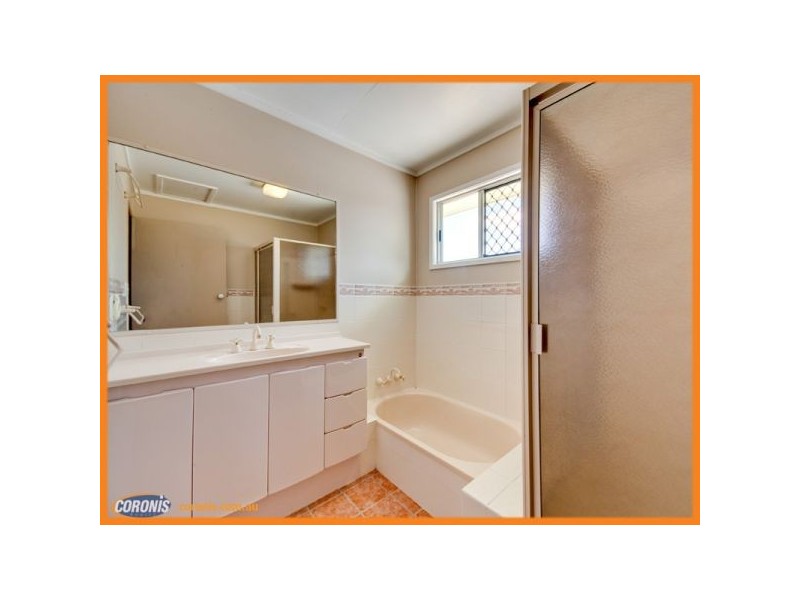 18 Strathdale Street, Aspley QLD 4034