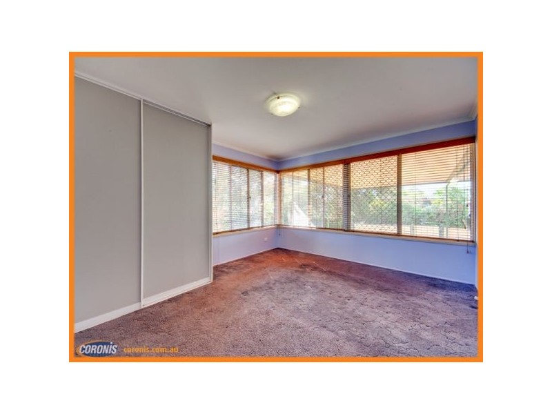 18 Strathdale Street, Aspley QLD 4034