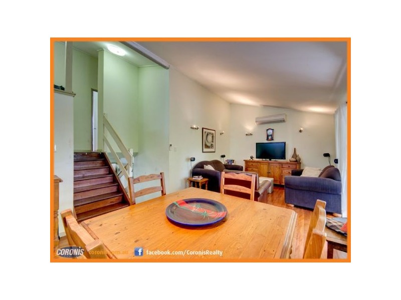 18 Hutton Road, Arana Hills QLD 4054