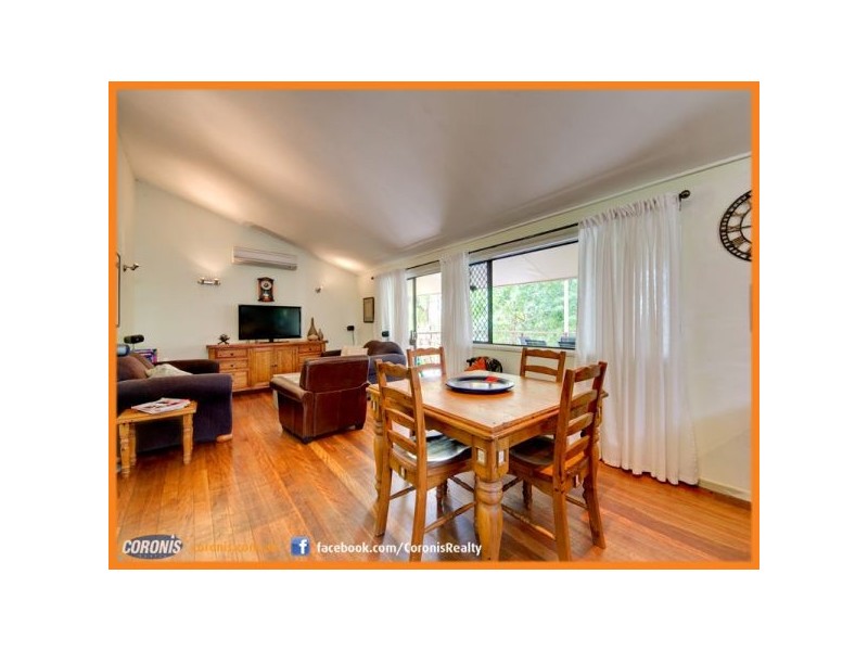 18 Hutton Road, Arana Hills QLD 4054