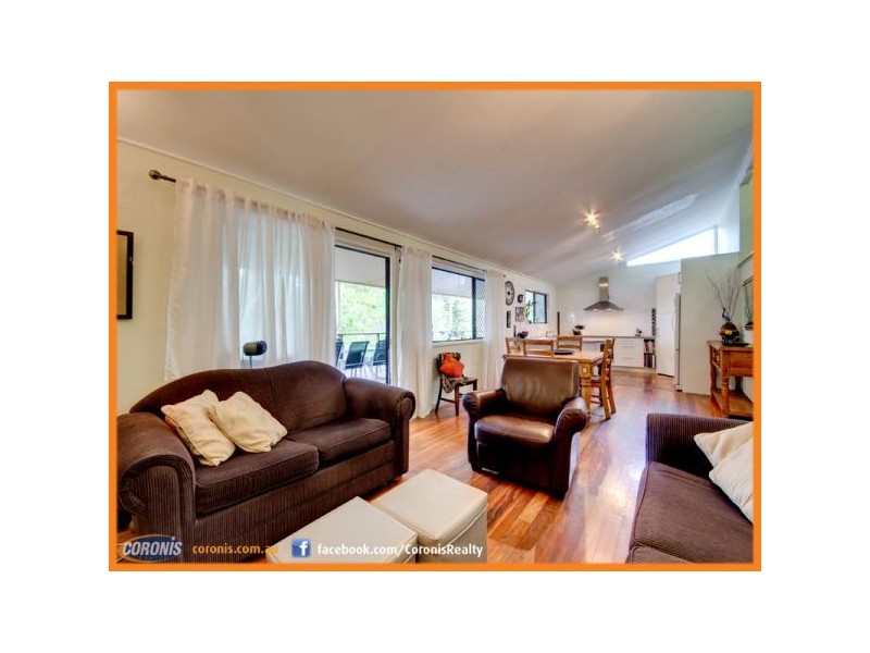 18 Hutton Road, Arana Hills QLD 4054