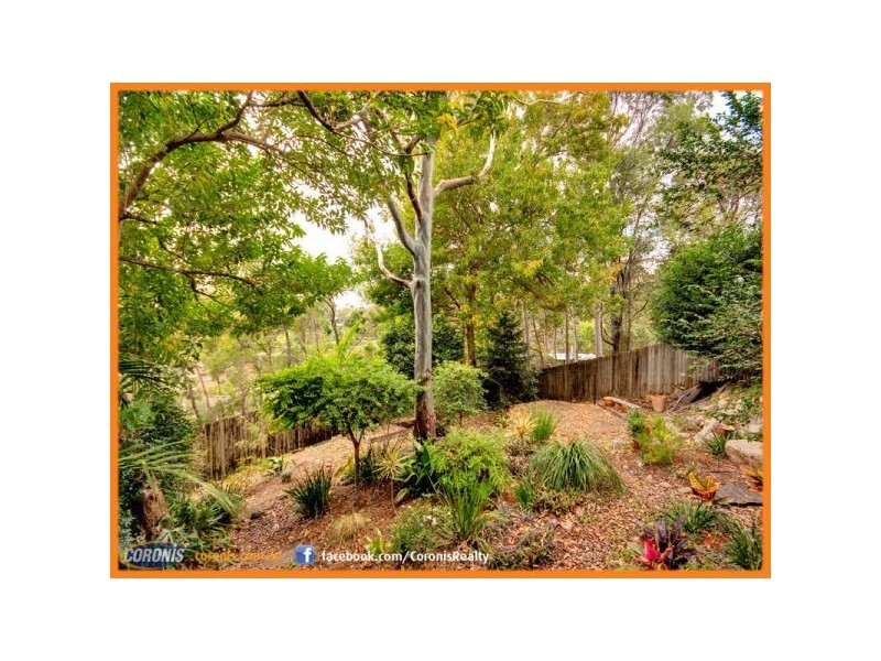 18 Hutton Road, Arana Hills QLD 4054