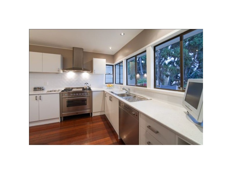 5 Quarry Street, Hamilton QLD 4007