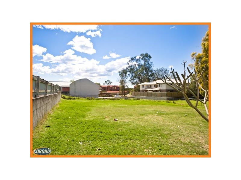 14a Clifton Street, Booval QLD 4304