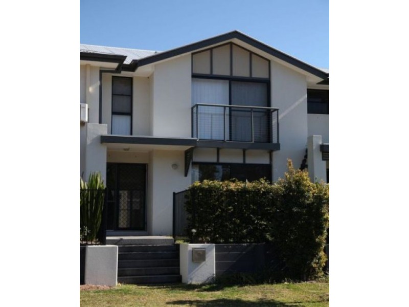 17B Park Esplanade, Coomera QLD 4209