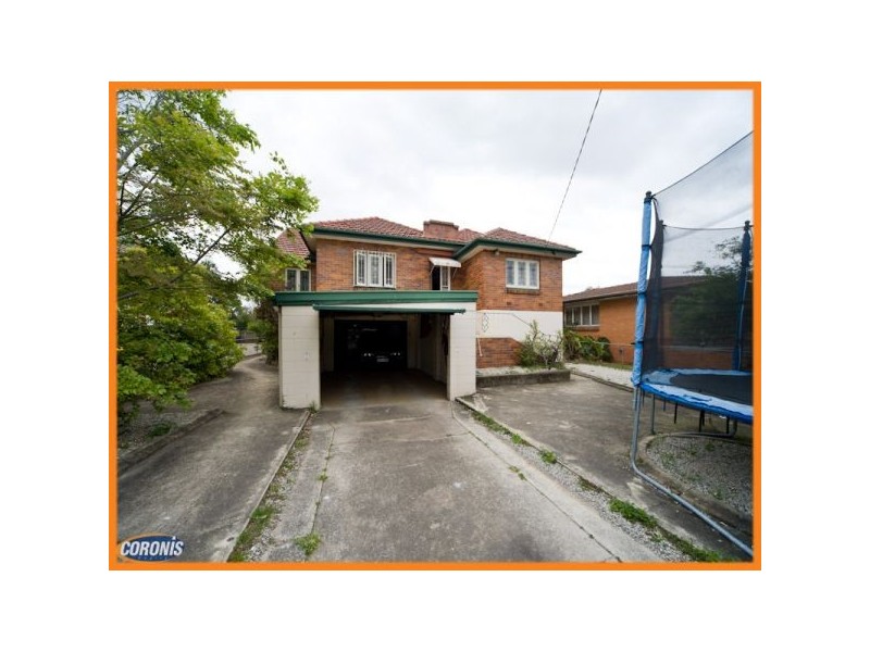 35 Grosvenor Street, Balmoral QLD 4171