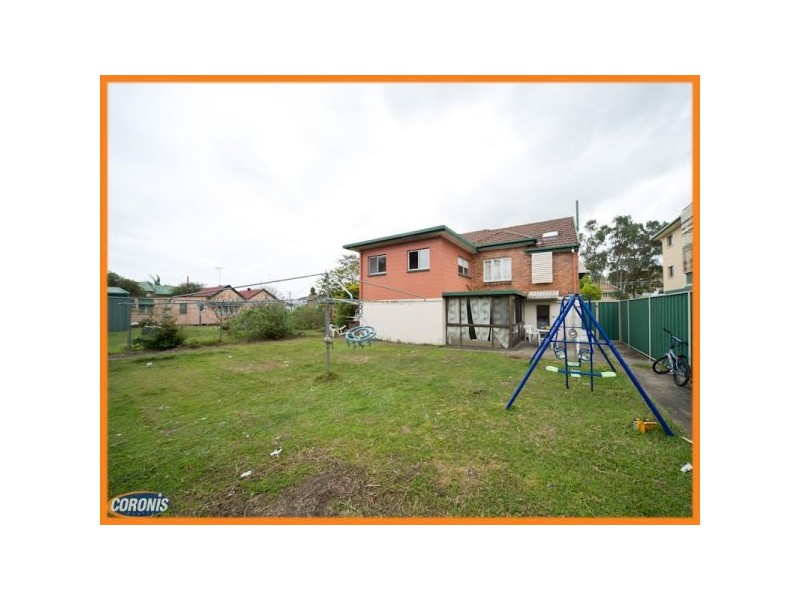 35 Grosvenor Street, Balmoral QLD 4171