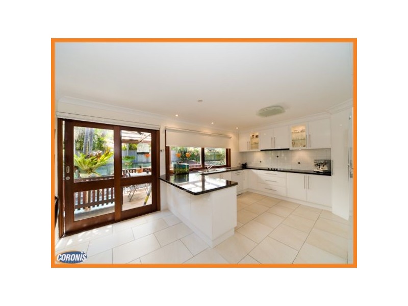 6 Orlando Crescent, Springwood QLD 4127