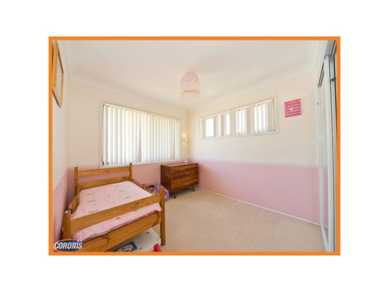 6 Orlando Crescent, Springwood QLD 4127