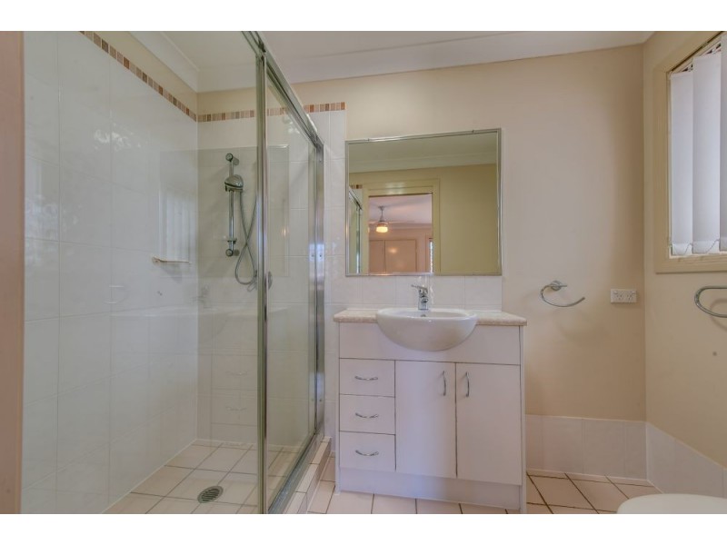 6 Benarkin Close, Waterford West QLD 4133