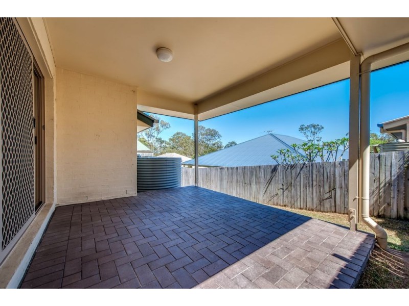 6 Benarkin Close, Waterford West QLD 4133