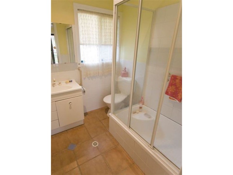 51A Dennis Road, Springwood QLD 4127