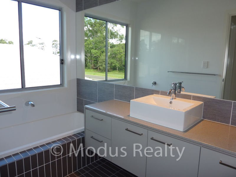 99 Livesay Road, Moggill QLD 4070