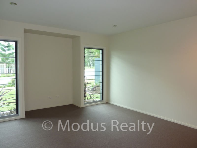 99 Livesay Road, Moggill QLD 4070