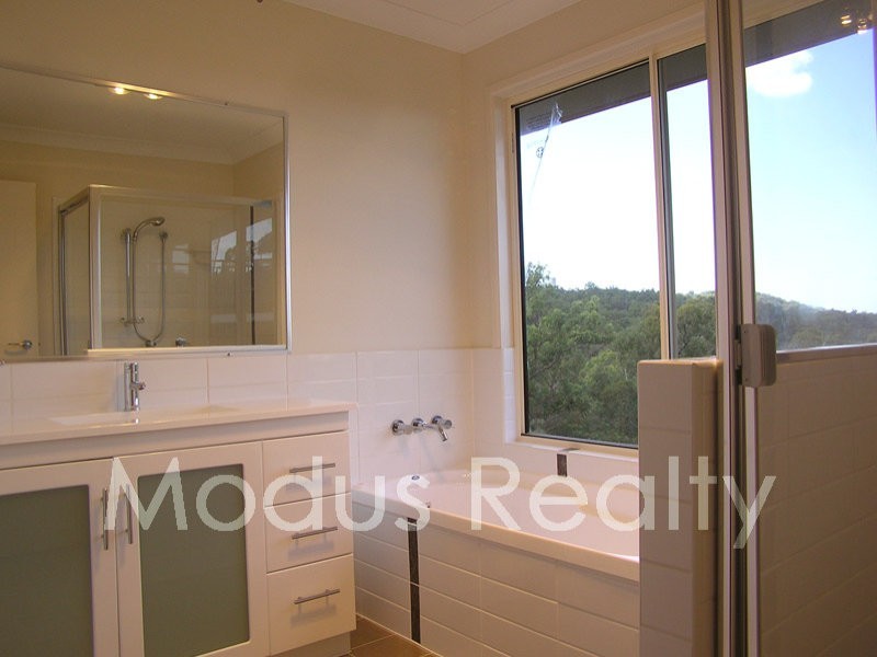 27 Kimberley Drive, Shailer Park QLD 4128