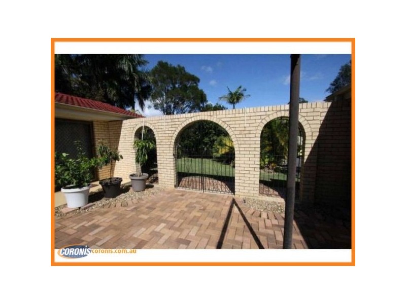9 Juanita Grove, Springwood QLD 4127