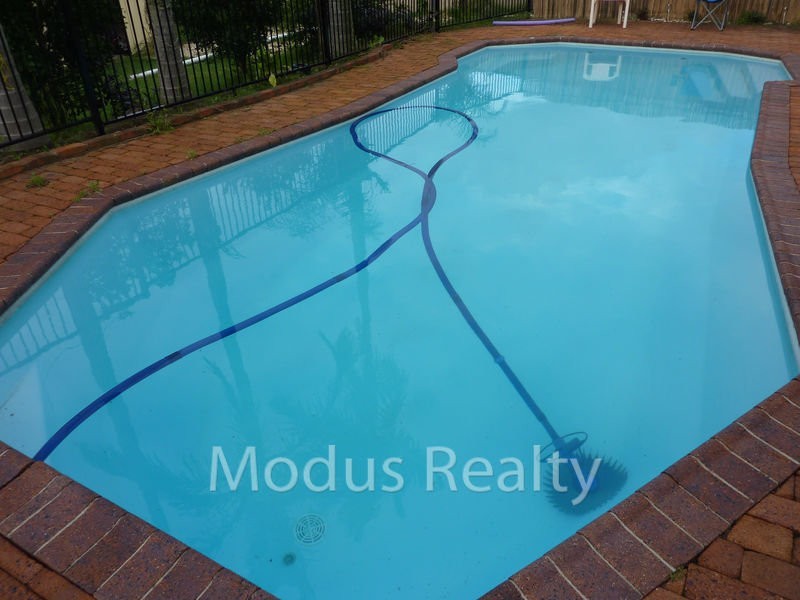 13 Myra Street, Kingston QLD 4114