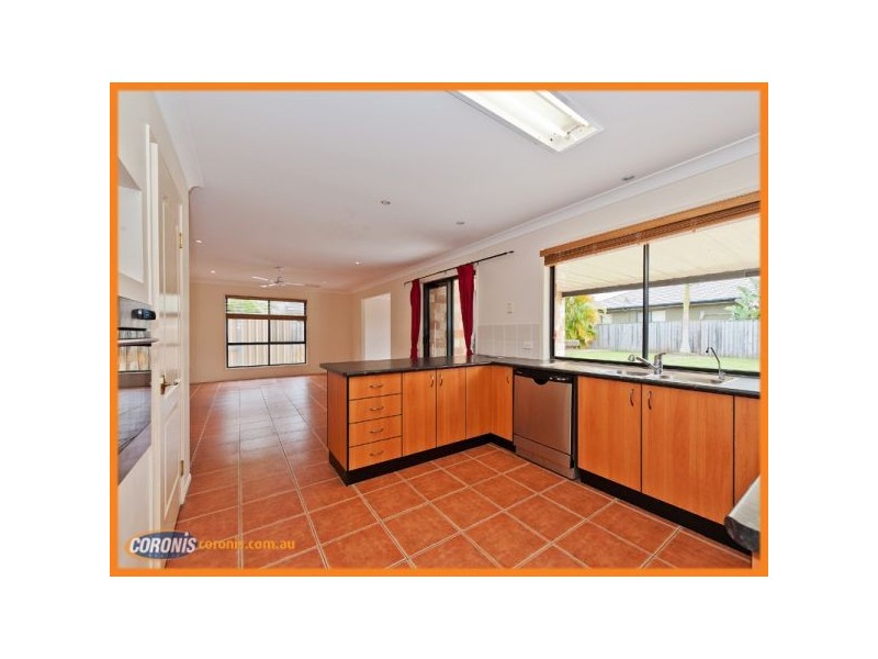 5 Riverside Terrace, Windaroo QLD 4207