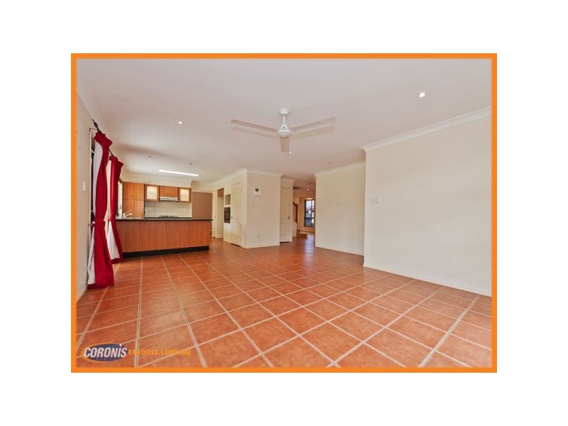 5 Riverside Terrace, Windaroo QLD 4207