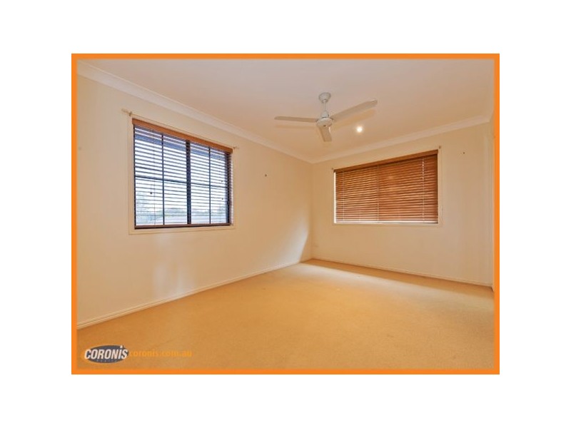 5 Riverside Terrace, Windaroo QLD 4207