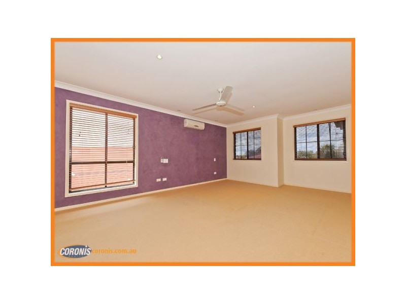 5 Riverside Terrace, Windaroo QLD 4207